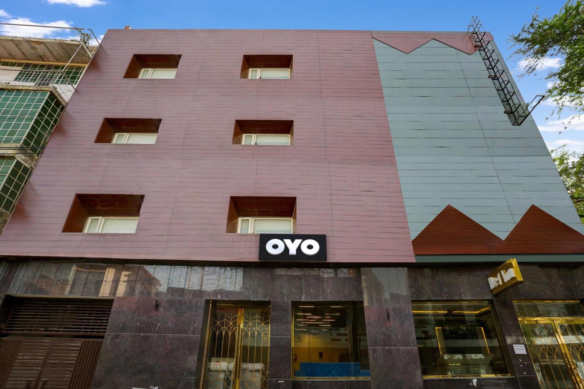 Hotel Collecion O White House Nueva Delhi Exterior foto
